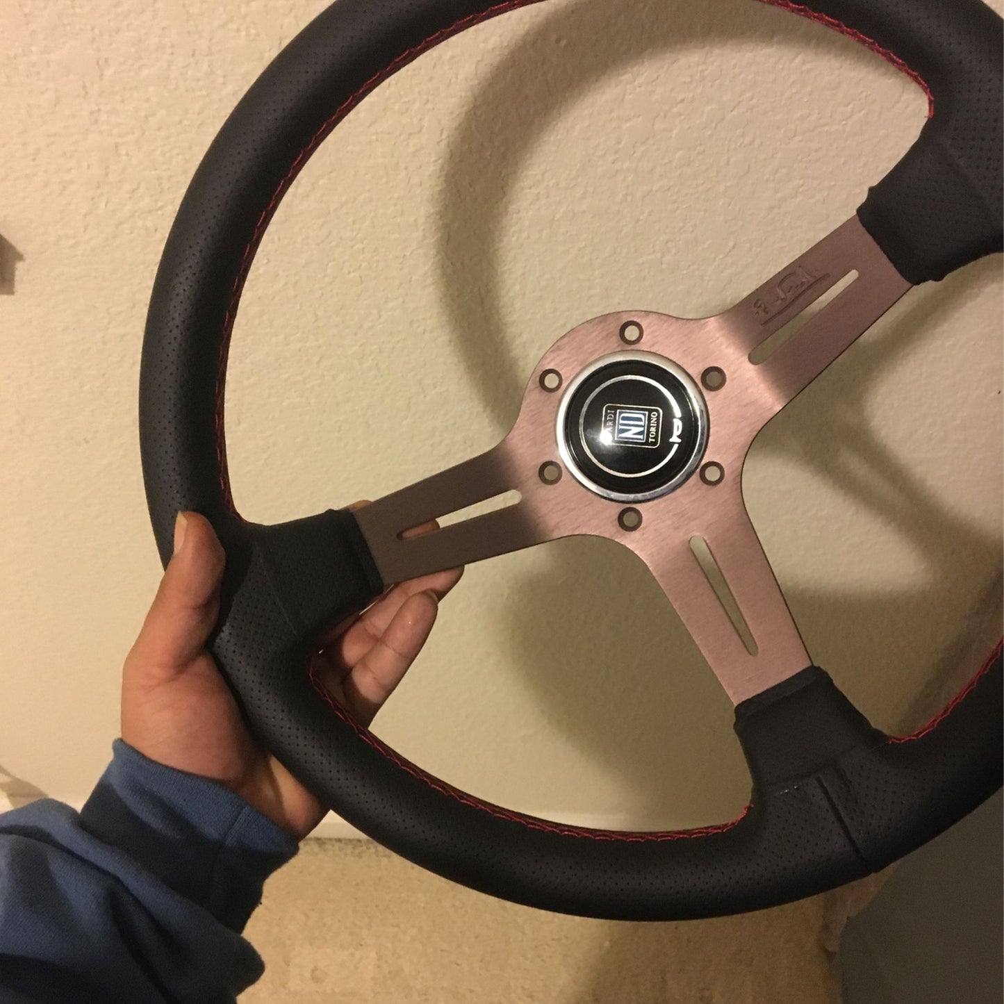 NARDI Universal Bronze Titanium Frame Black Leather Steering Wheel