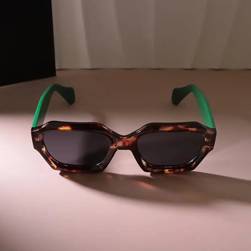Classic Vintage Retro Sunglasses