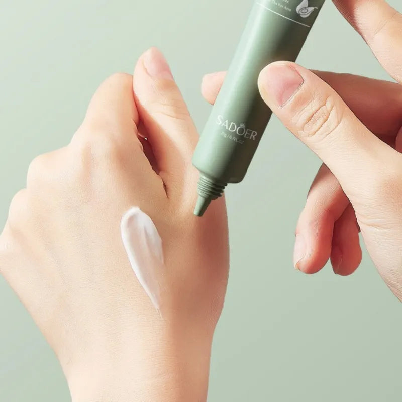 SADOER Organic Avocado Moisturizing Eye Cream