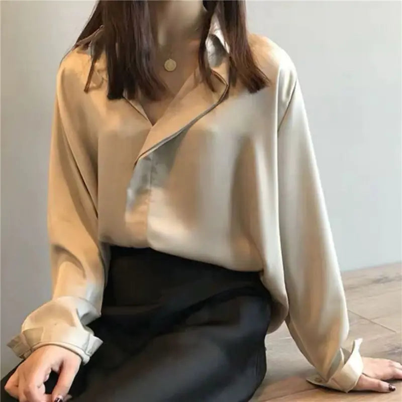 Chic Polyester Silk Blouse