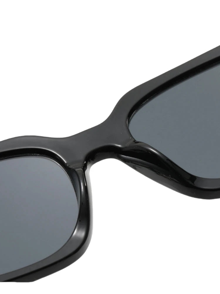 Chic Retro Sunglasses