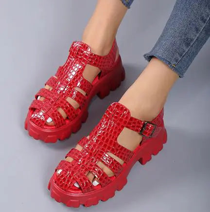 Omeslike Platform Roman Sandals