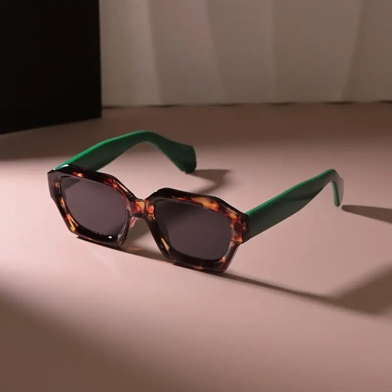 Classic Vintage Retro Sunglasses