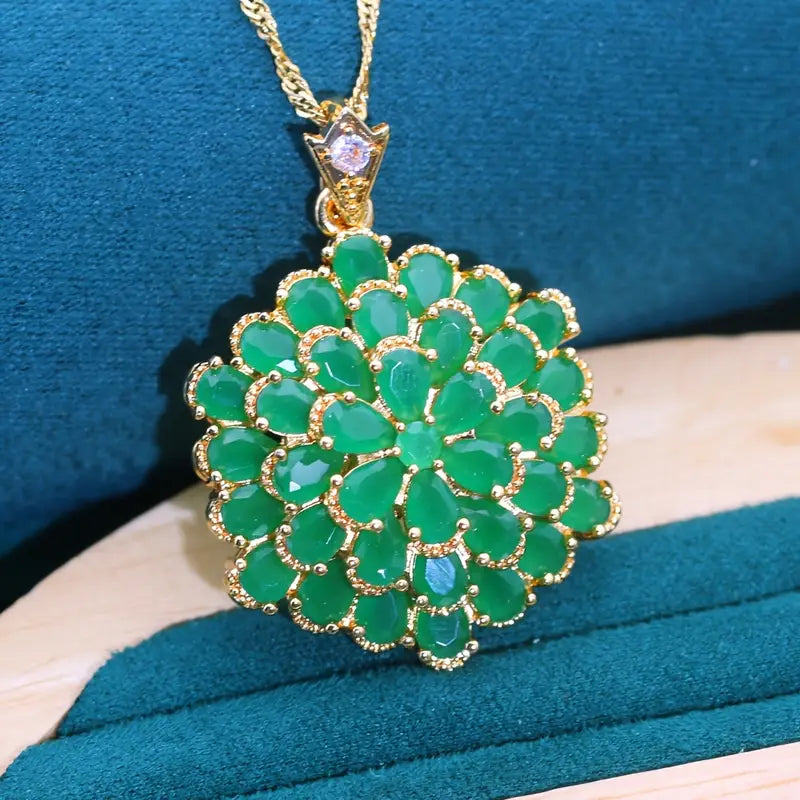 Retro Floral Zirconia Green Stone Pendant Necklace