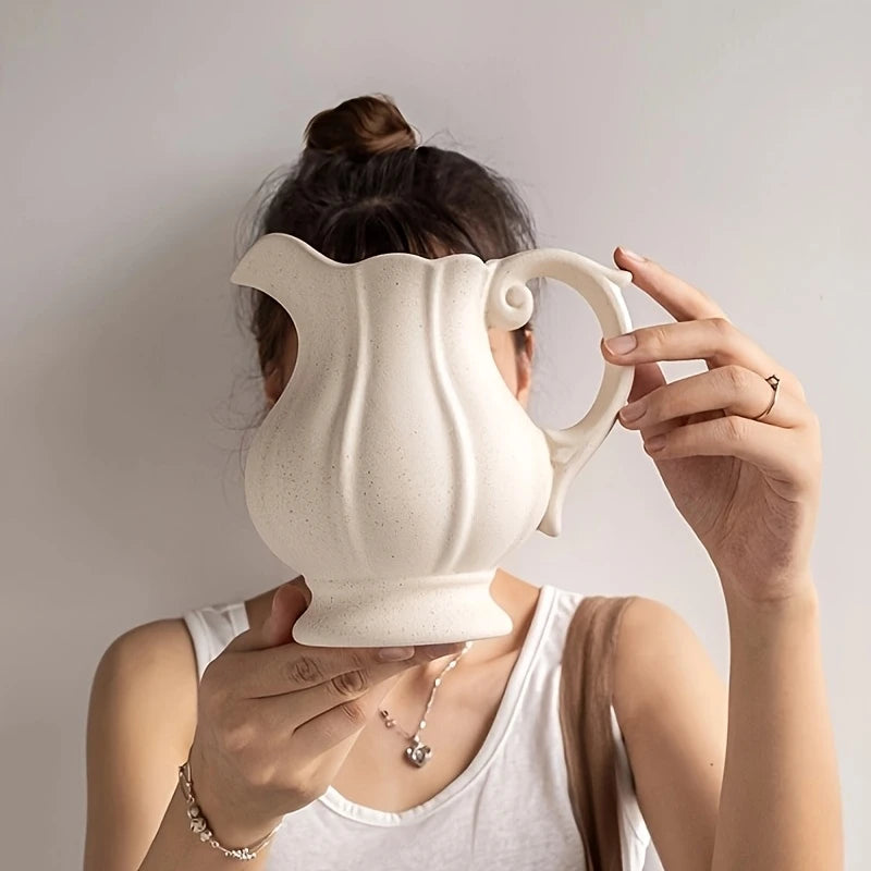 MODISSON Elegant Ceramic Pitcher Vase