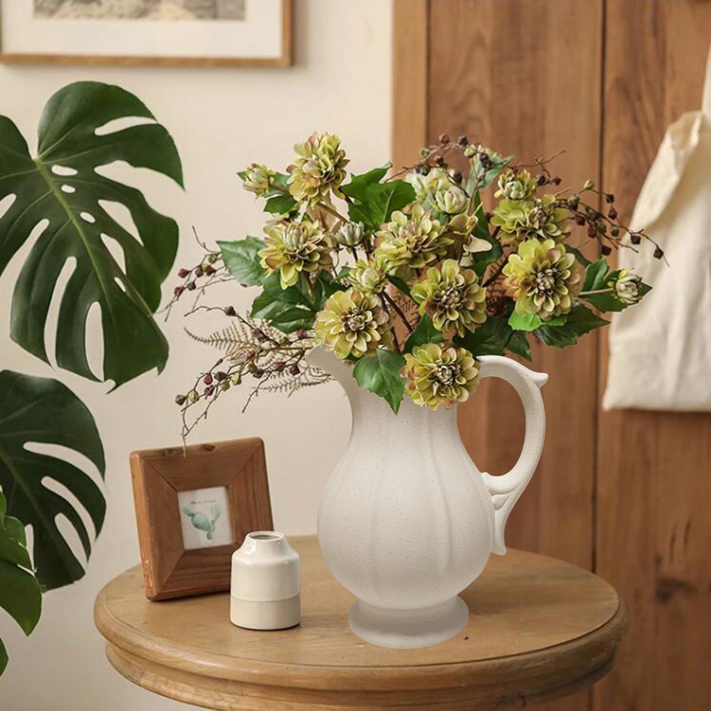 MODISSON Elegant Ceramic Pitcher Vase