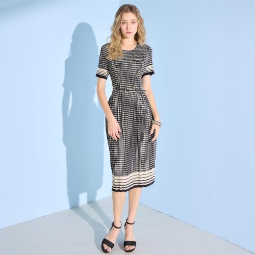 Houndstooth Pleated Midi Dress