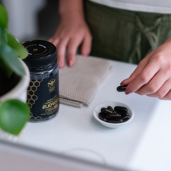 Manuka South Premium Black Reserve (6000mg EQV.) Propolis Capsules