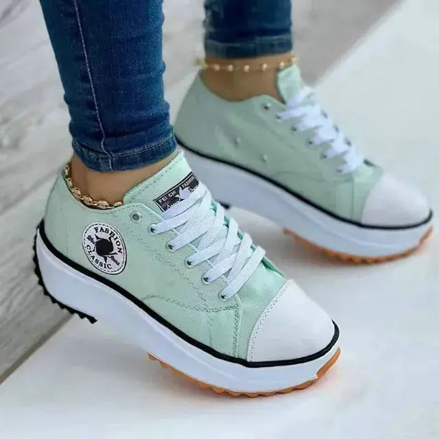 Fashion Classic Canvas Comfort Sneakers