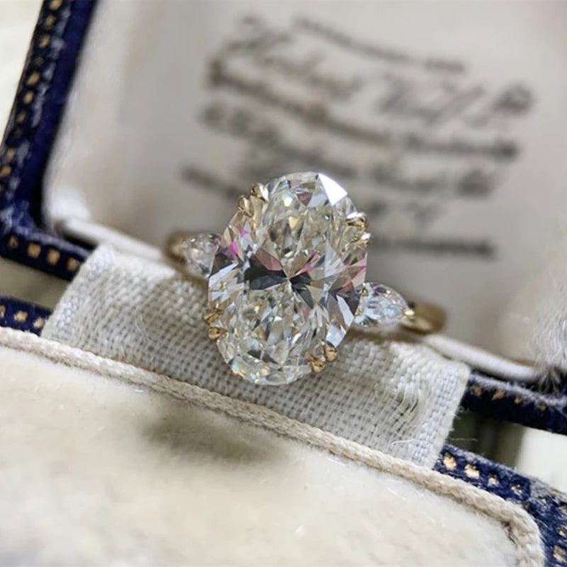 Stunning Cubic Zirconia Oval Moissanite Ring