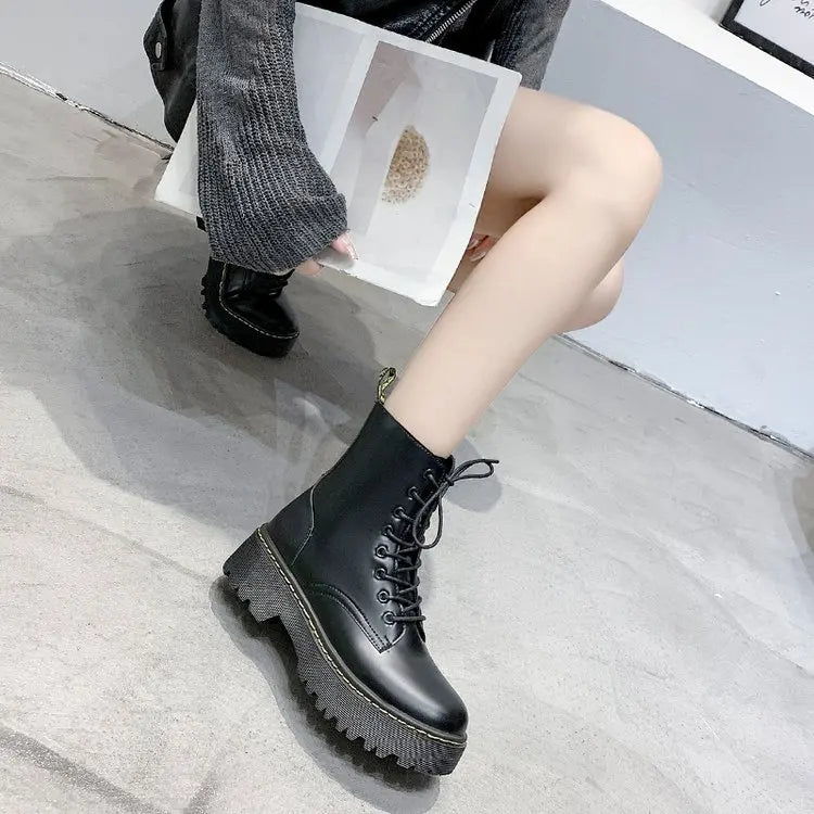 Dr. Martens Jardon Combat Boots