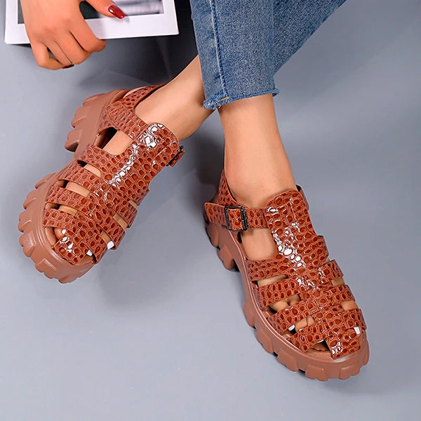 Omeslike Platform Roman Sandals