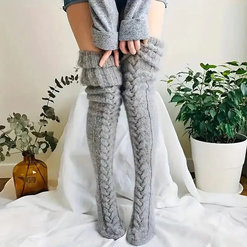 Pippi Long Knit Cozy Socks