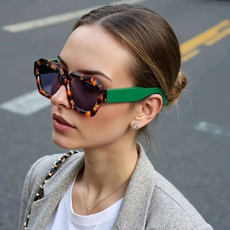 Classic Vintage Retro Sunglasses