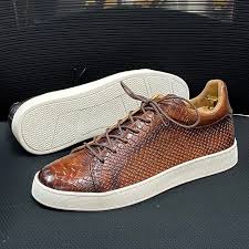 Derby Crocodile Embossed Flat Leather Sneakers