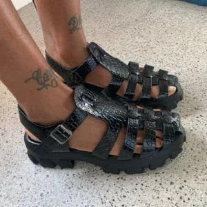 Omeslike Platform Roman Sandals