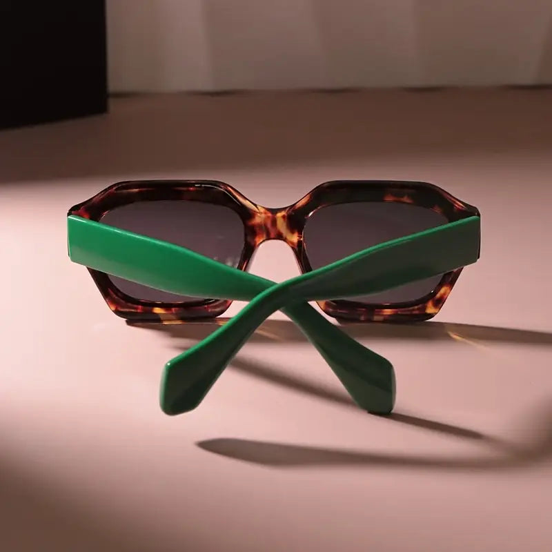 Classic Vintage Retro Sunglasses