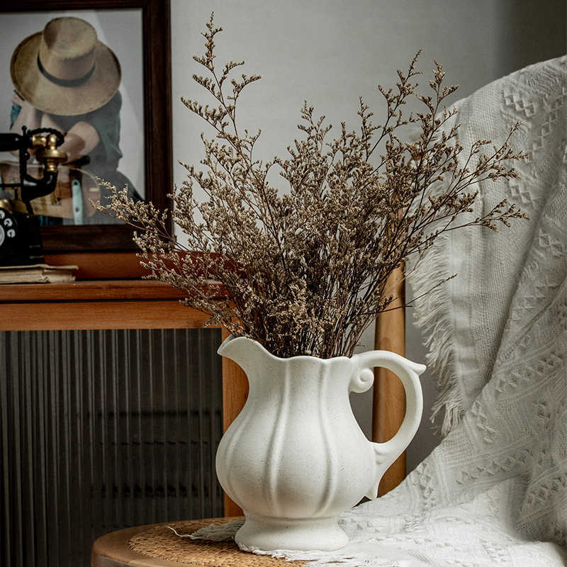 MODISSON Elegant Ceramic Pitcher Vase