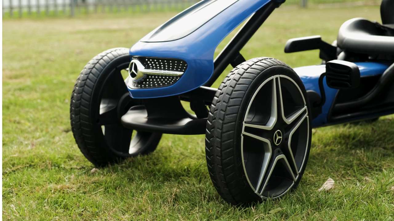 Mercedes-Benz Pedal Go-Kart