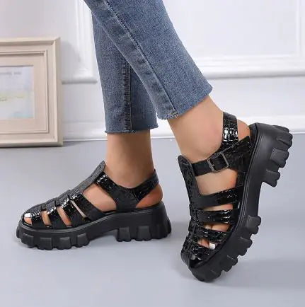 Omeslike Platform Roman Sandals