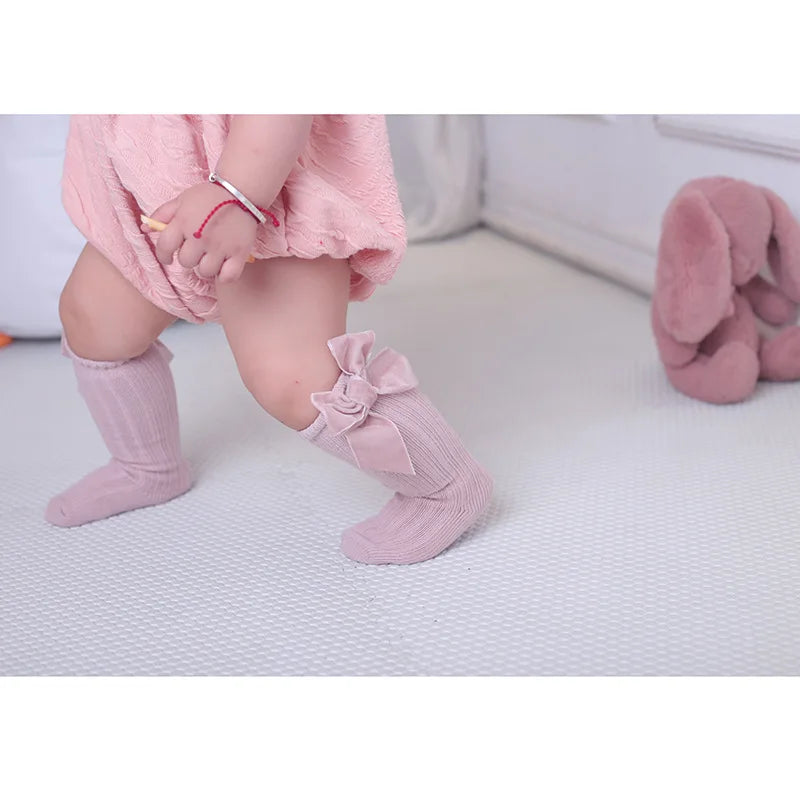 Girl’s Velvet Bow Socks