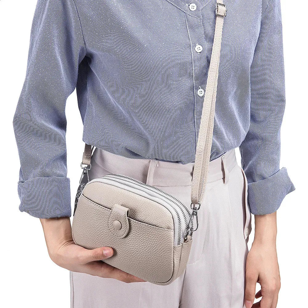 Sacos Leather Crossbody Bags