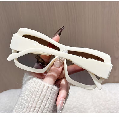 CAESAR Large Frame Integrated Sunglasses