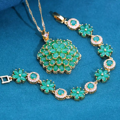Retro Floral Zirconia Green Stone Pendant Necklace