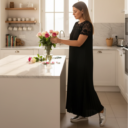 Plus Size Elegant Lace Trim Pleated Dress