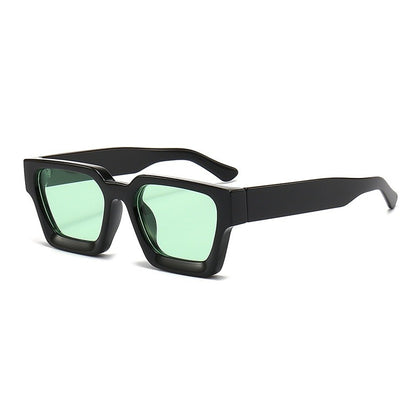 WEEKENDER Minimalist Sunglasses