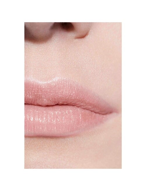 Chanel ROUGE COCO BAUME - Satin Beautifying Lip Balm