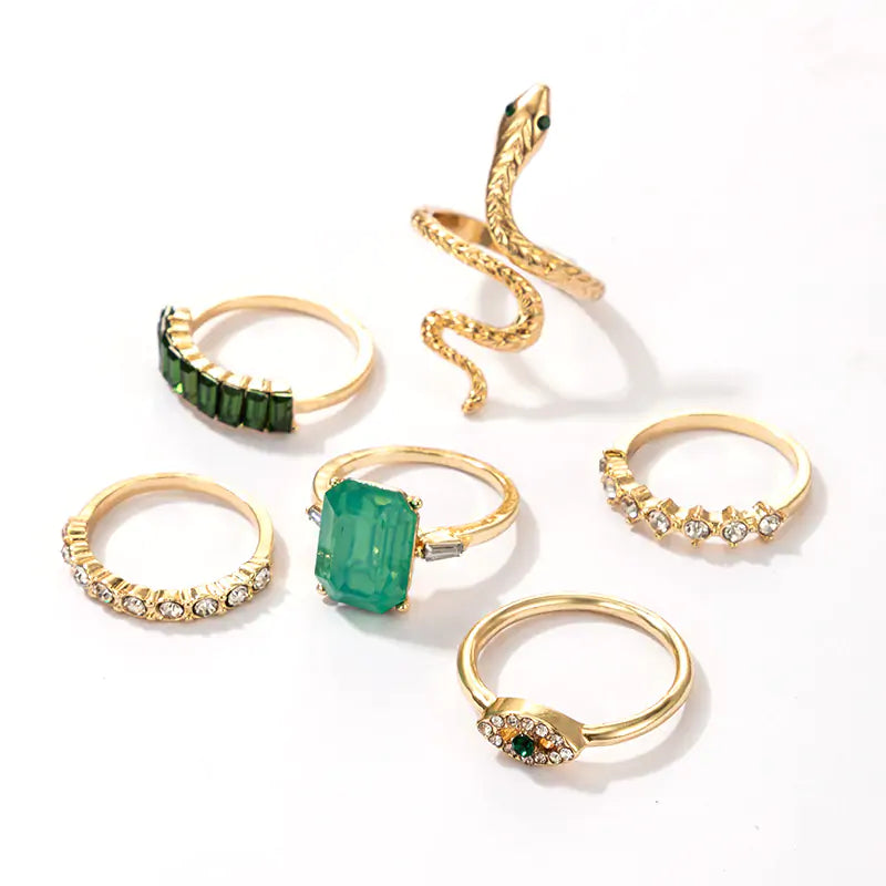 Vintage Green Rhinestone Ring Set