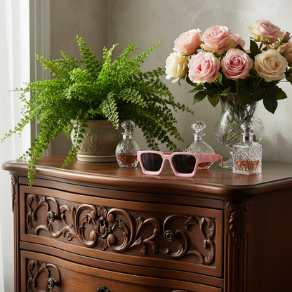 WEEKENDER Minimalist Sunglasses