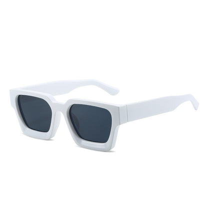 WEEKENDER Minimalist Sunglasses