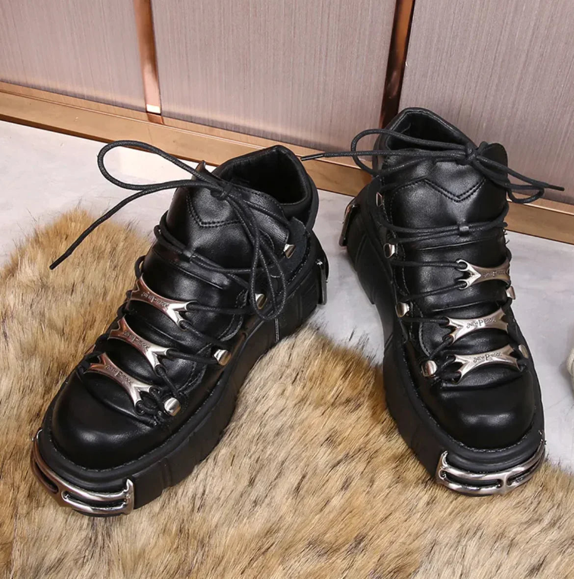 Chunky Platform New P Lock Sneakers