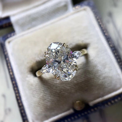 Stunning Cubic Zirconia Oval Moissanite Ring