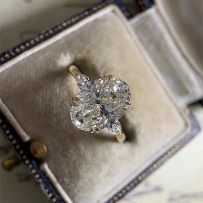 Stunning Cubic Zirconia Oval Moissanite Ring