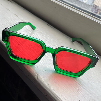 WEEKENDER Minimalist Sunglasses