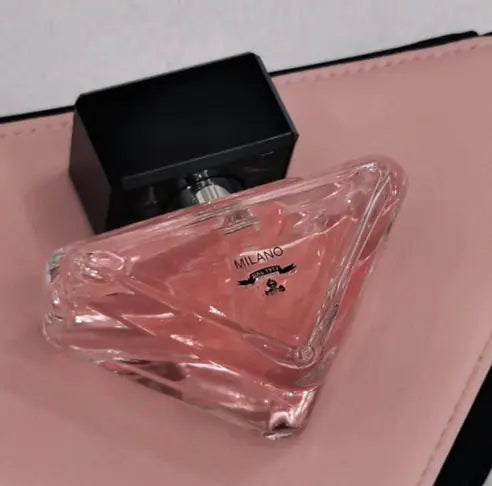 Prada Paradoxe Eau de Parfum