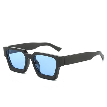 WEEKENDER Minimalist Sunglasses