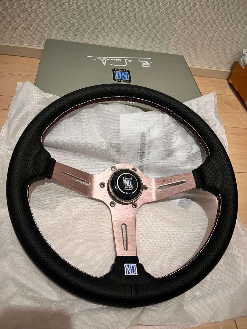 NARDI Universal Bronze Titanium Frame Black Leather Steering Wheel
