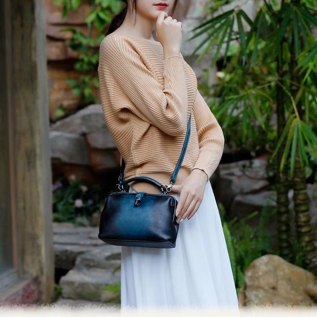 QWQ Vintage Genuine Cowhide Leather Doctor Bag