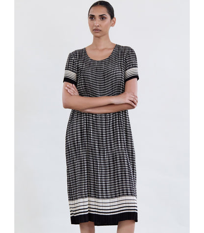 Houndstooth Pleated Midi Dress