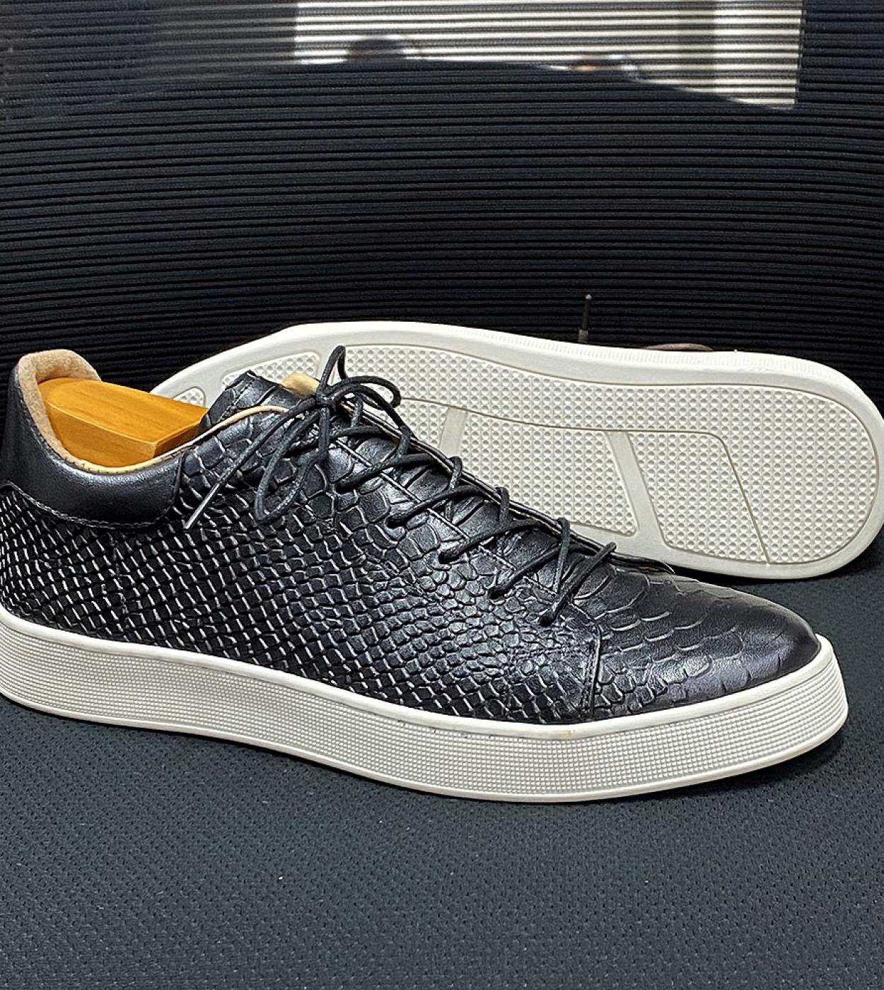 Derby Crocodile Embossed Flat Leather Sneakers