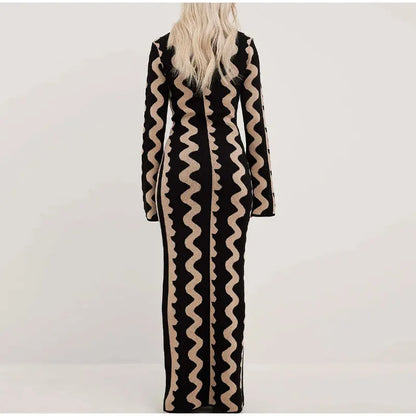 Wave Print Knitted Black Maxi Dress